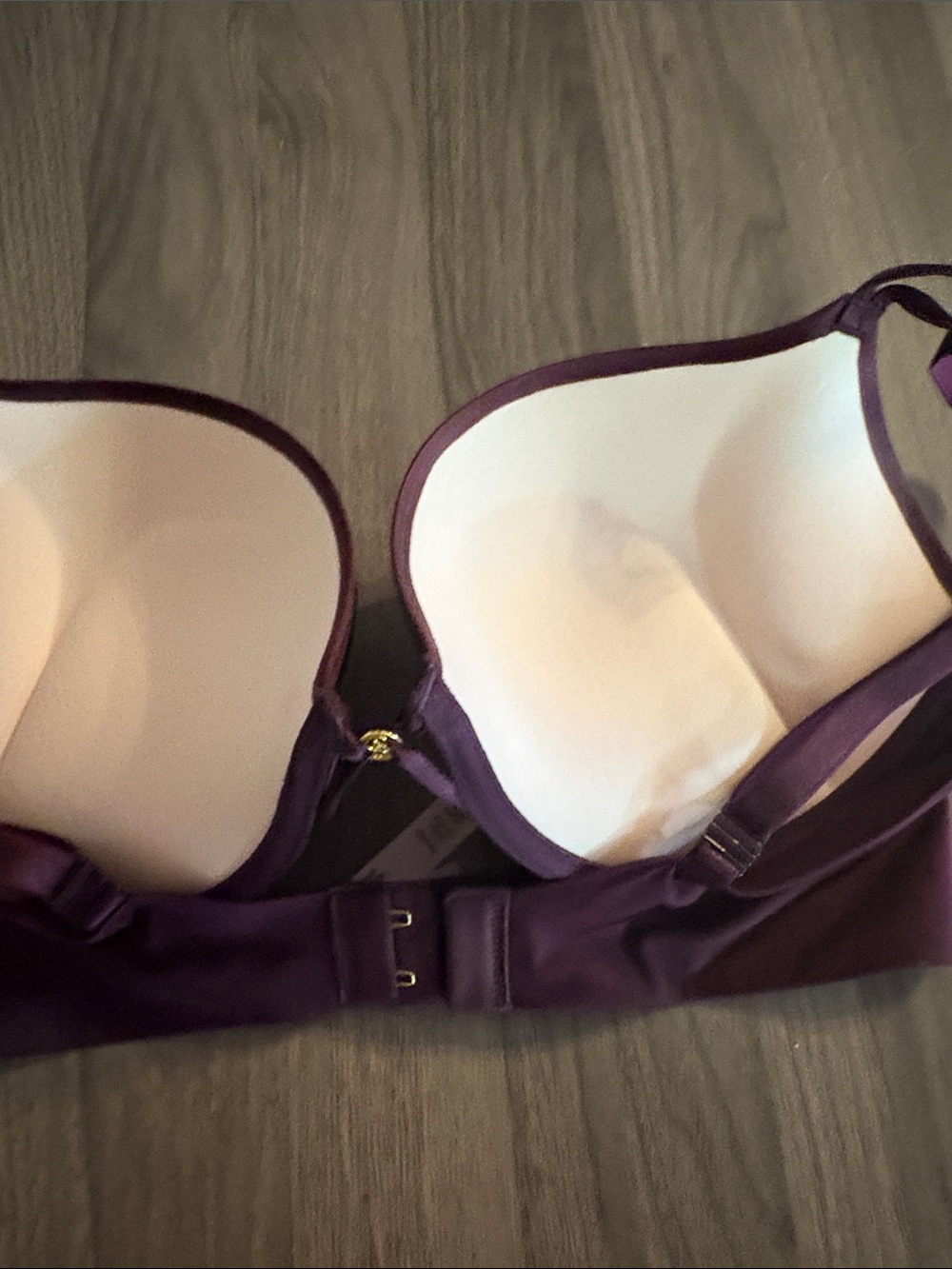 Victoria’s Secret | Bombshell Plunge - Picture 9 of 16